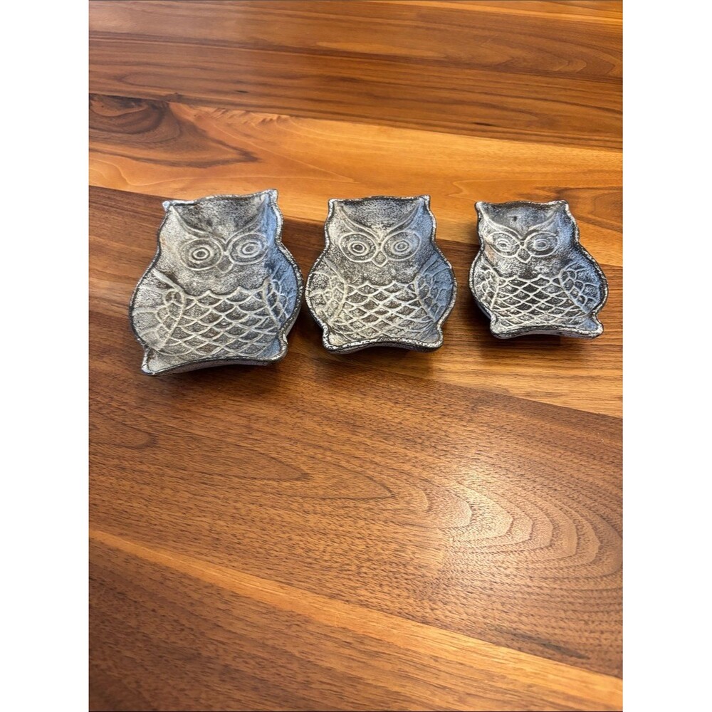 Two’s Company Cast Iron Metal Nesting Set of 3 Owls Heavy White Wash